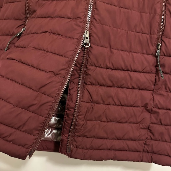 Columbia Women's Small Berry Colored Down Puffer Mid-Thigh Length Jacket/Coat - Picture 3 of 12
